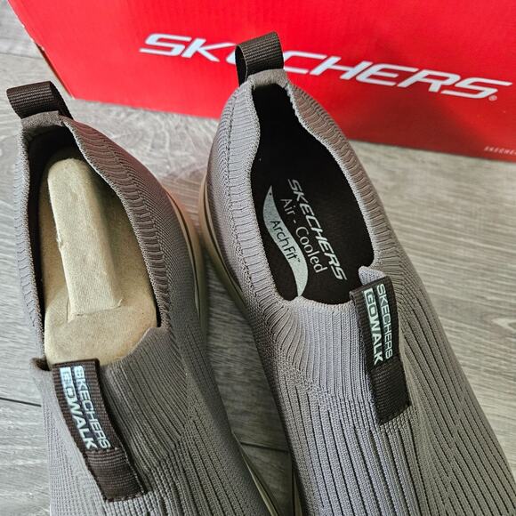 Skechers Mens Go Walk Arch Fit Iconic Slip On Shoes Taupe Brown Size 11 Stretch main image 9